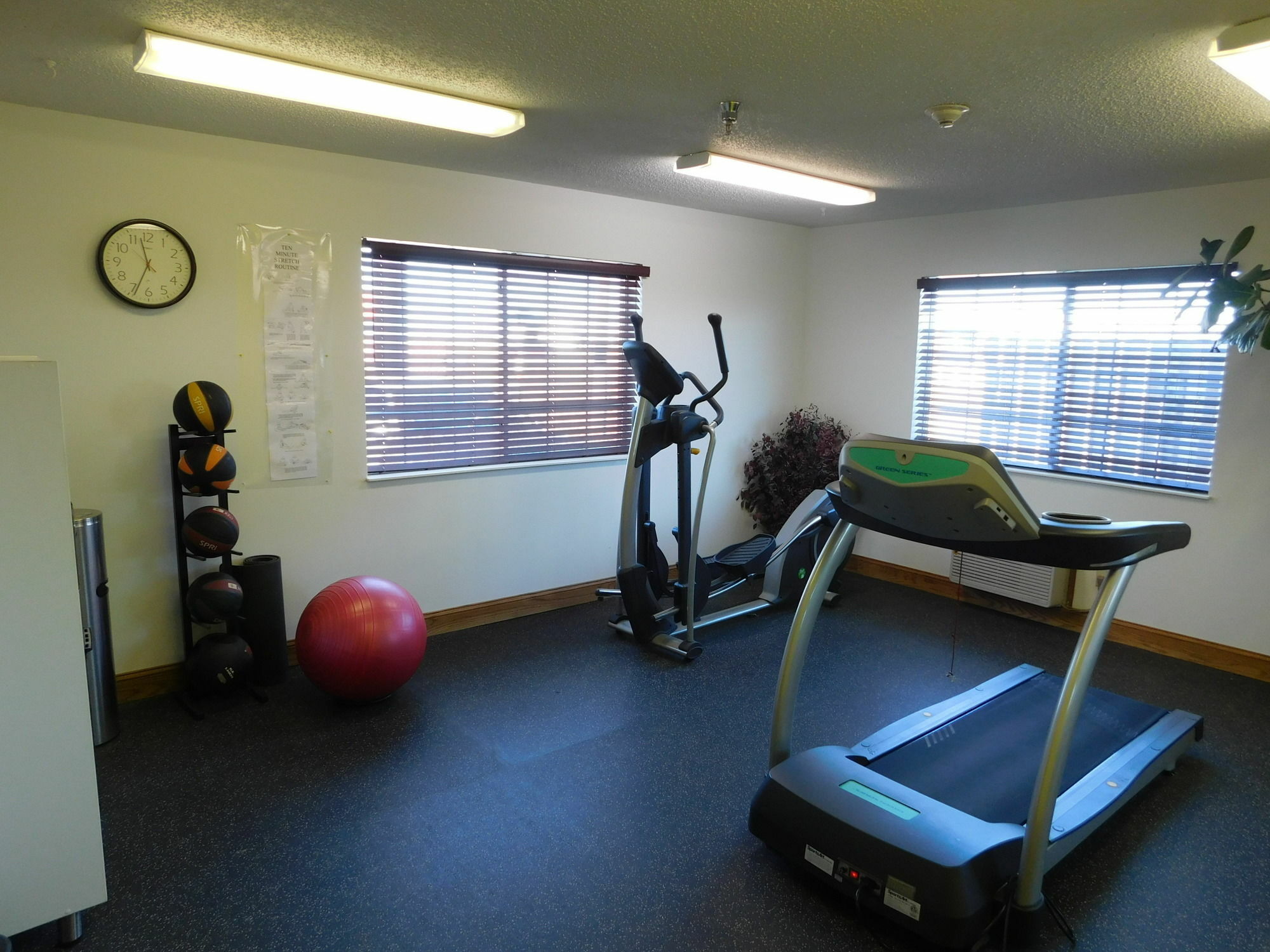 Days Inn By Wyndham Lexington Ne Luaran gambar